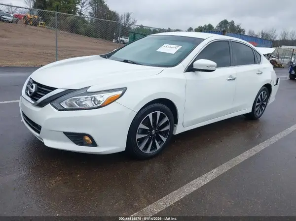 1N4AL3AP0JC241345 2018 NISSAN ALTIMA - Image 2