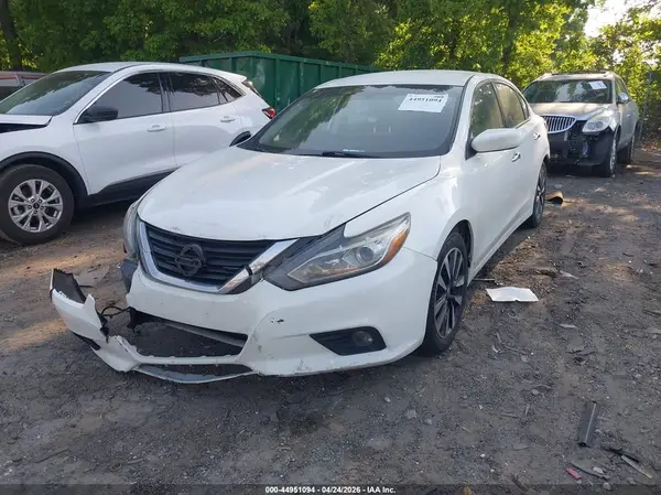 1N4AL3AP0JC245170 2018 NISSAN ALTIMA - Image 2