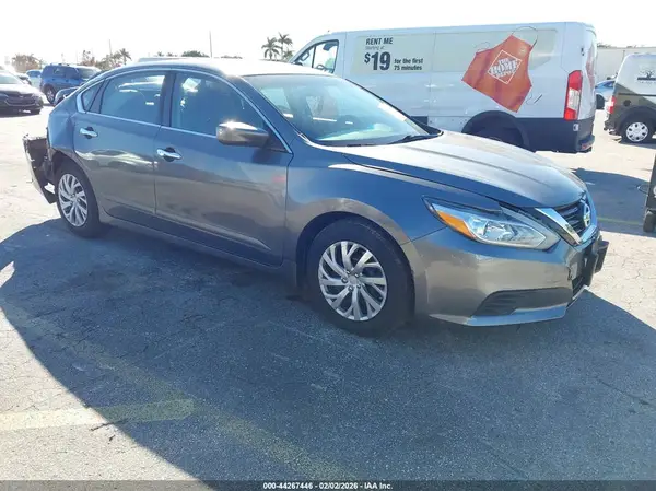 1N4AL3AP0JC245850 2018 NISSAN ALTIMA - Image 1