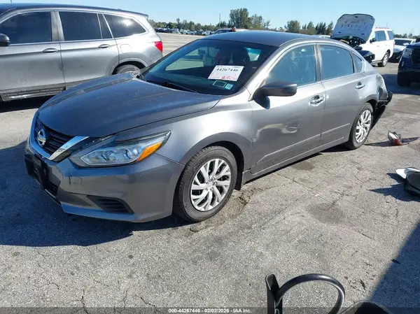 1N4AL3AP0JC245850 2018 NISSAN ALTIMA - Image 2