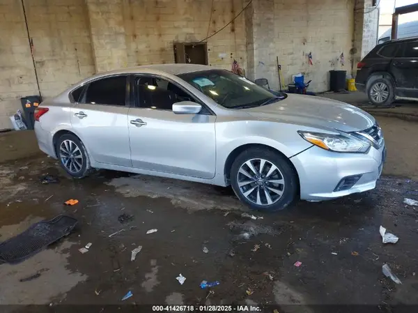 1N4AL3AP0JC246934 2018 NISSAN ALTIMA - Image 1