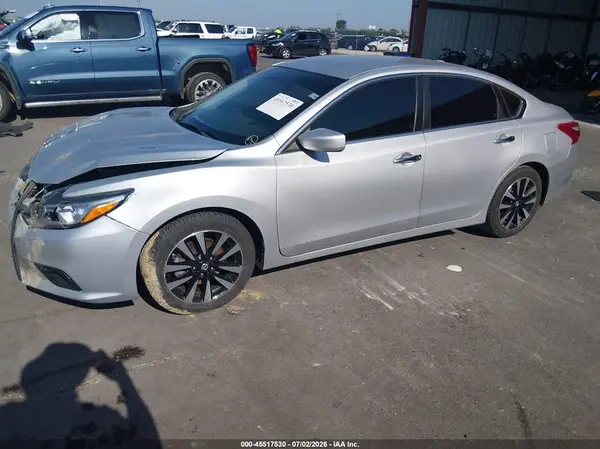1N4AL3AP0JC247064 2018 NISSAN ALTIMA - Image 2
