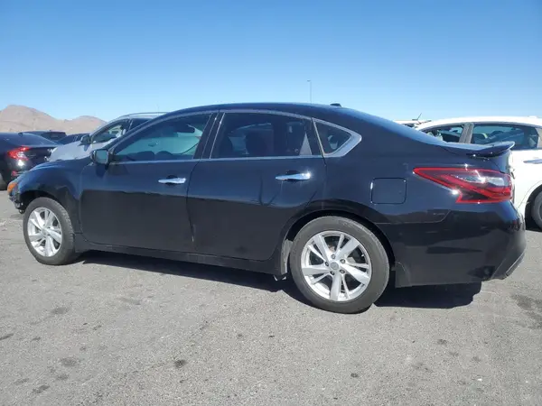 1N4AL3AP0JC247646 2018 NISSAN ALTIMA - Image 2
