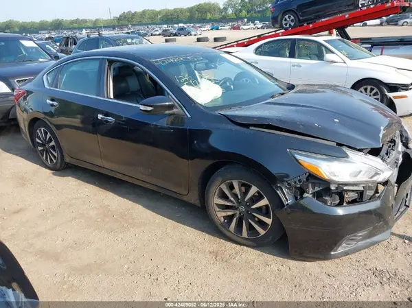 1N4AL3AP0JC247856 2018 NISSAN ALTIMA - Image 1