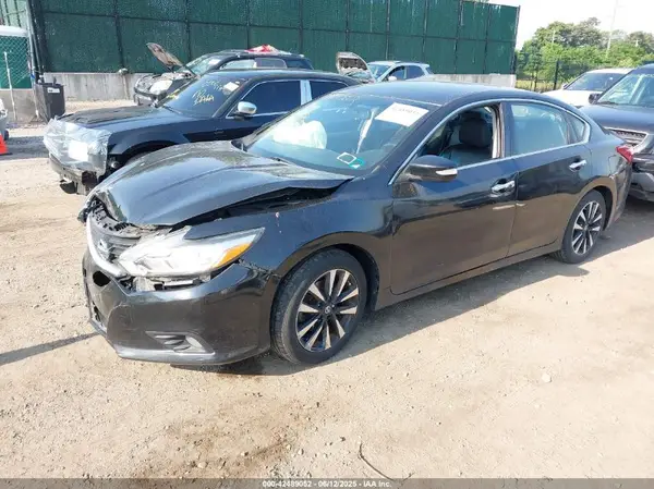 1N4AL3AP0JC247856 2018 NISSAN ALTIMA - Image 2