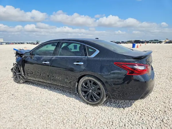 1N4AL3AP0JC248375 2018 NISSAN ALTIMA - Image 2
