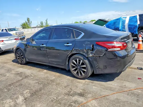 1N4AL3AP0JC250045 2018 NISSAN ALTIMA - Image 2