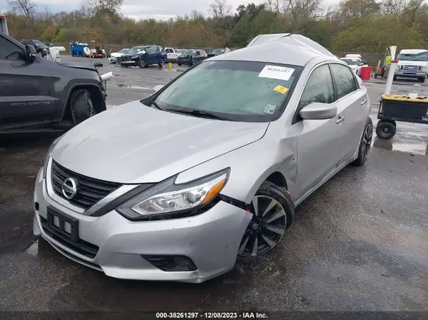1N4AL3AP0JC250353 2018 NISSAN ALTIMA - Image 2