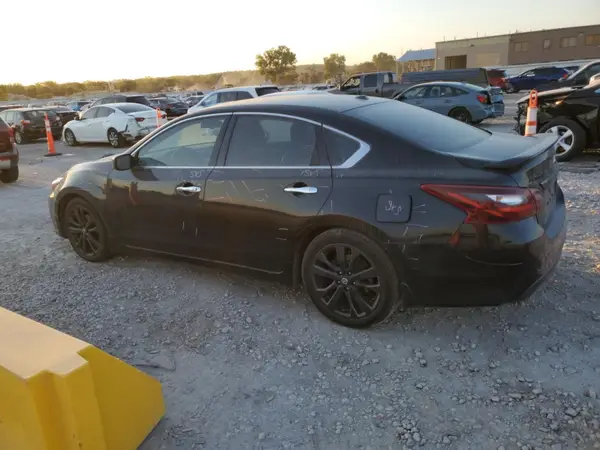 1N4AL3AP0JC255830 2018 NISSAN ALTIMA - Image 2