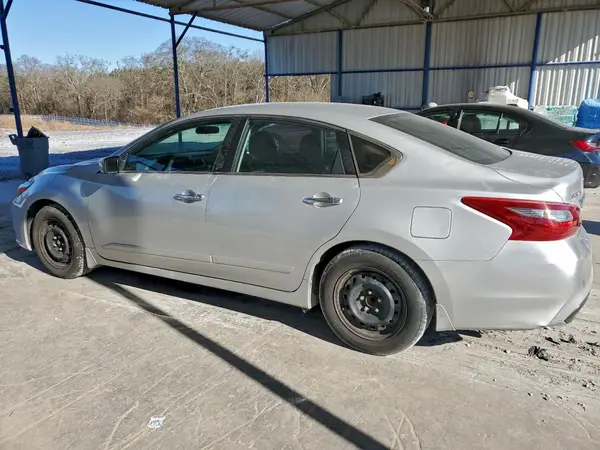 1N4AL3AP0JC256413 2018 NISSAN ALTIMA - Image 2
