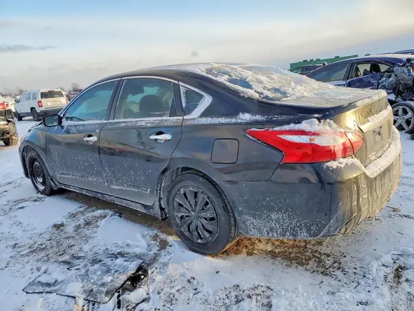 1N4AL3AP0JC257979 2018 NISSAN ALTIMA - Image 2
