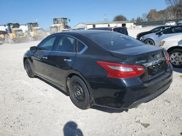 1N4AL3AP0JC259666 2018 NISSAN ALTIMA - Image 2