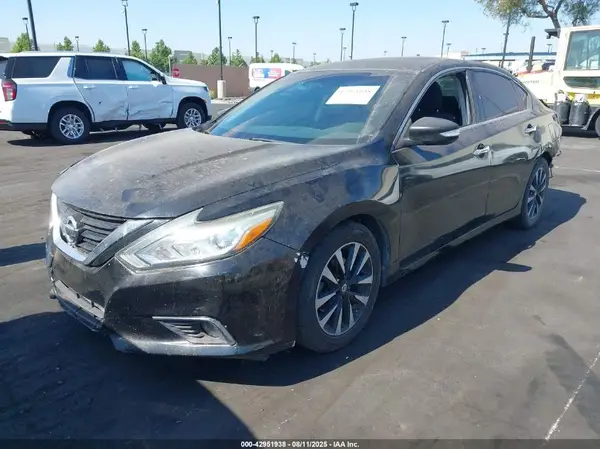 1N4AL3AP0JC260090 2018 NISSAN ALTIMA - Image 2