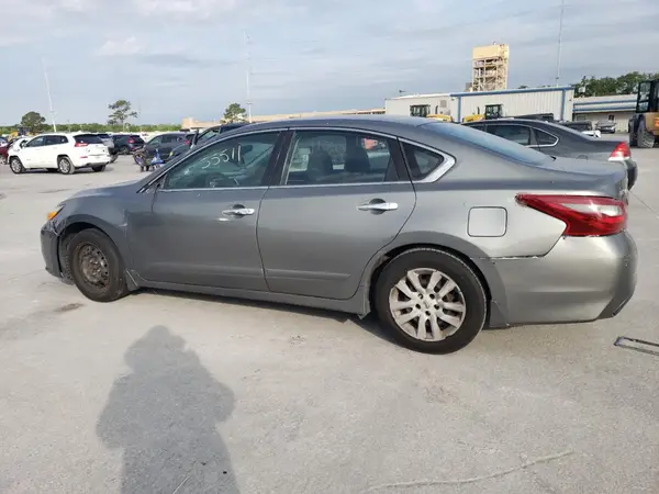1N4AL3AP0JC261174 2018 NISSAN ALTIMA - Image 2