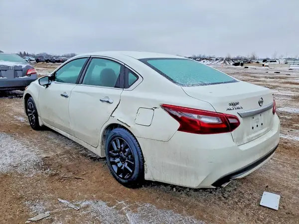 1N4AL3AP0JC262728 2018 NISSAN ALTIMA - Image 2