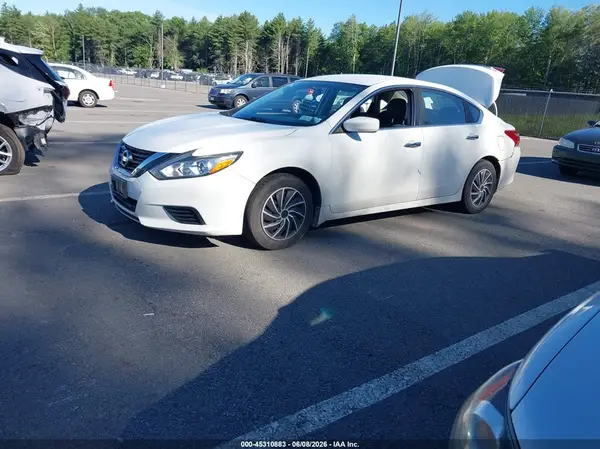 1N4AL3AP0JC266066 2018 NISSAN ALTIMA - Image 2