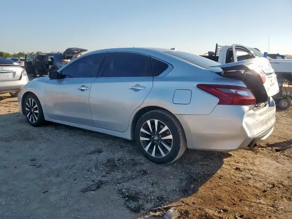 1N4AL3AP0JC266620 2018 NISSAN ALTIMA - Image 2
