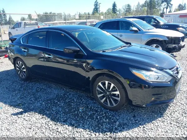 1N4AL3AP0JC267086 2018 NISSAN ALTIMA - Image 1