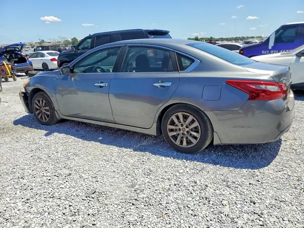 1N4AL3AP0JC267623 2018 NISSAN ALTIMA - Image 2