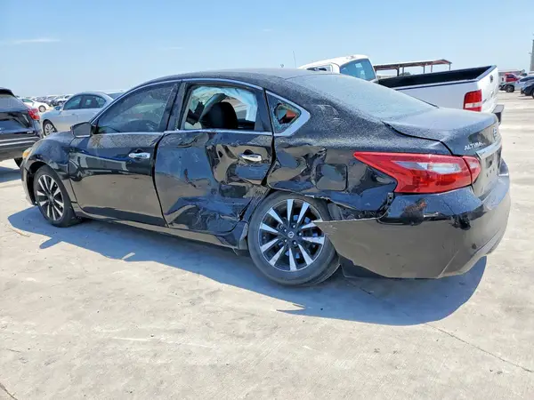 1N4AL3AP0JC267654 2018 NISSAN ALTIMA - Image 2
