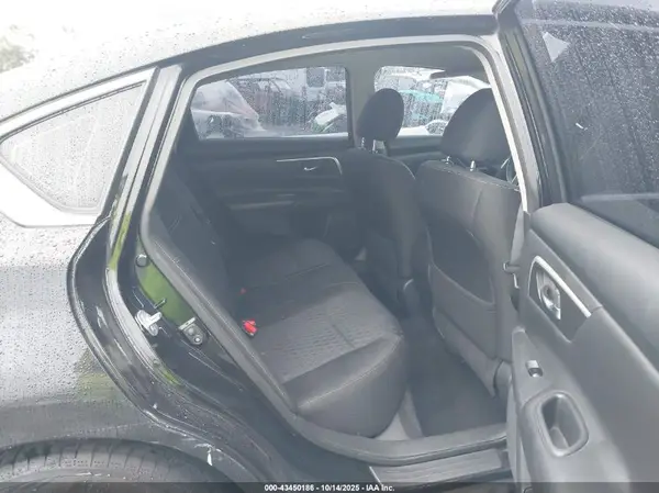 1N4AL3AP0JC267895 2018 NISSAN ALTIMA - Image 8