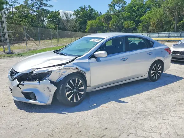 1N4AL3AP0JC268450 2018 NISSAN ALTIMA - Image 1