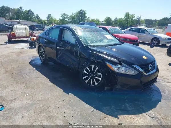 1N4AL3AP0JC268870 2018 NISSAN ALTIMA - Image 1