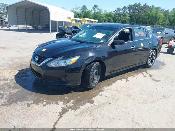 1N4AL3AP0JC268870 2018 NISSAN ALTIMA - Image 2