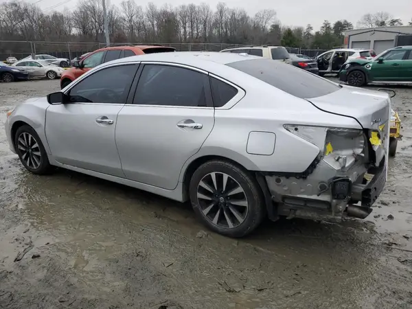 1N4AL3AP0JC271056 2018 NISSAN ALTIMA - Image 2