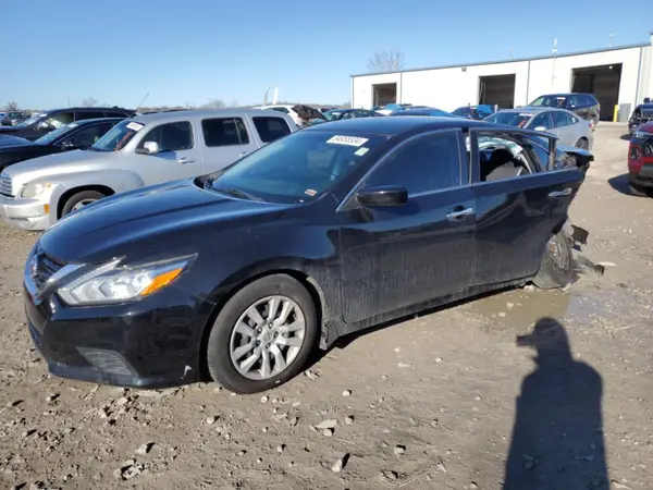 1N4AL3AP0JC272370 2018 NISSAN ALTIMA - Image 1