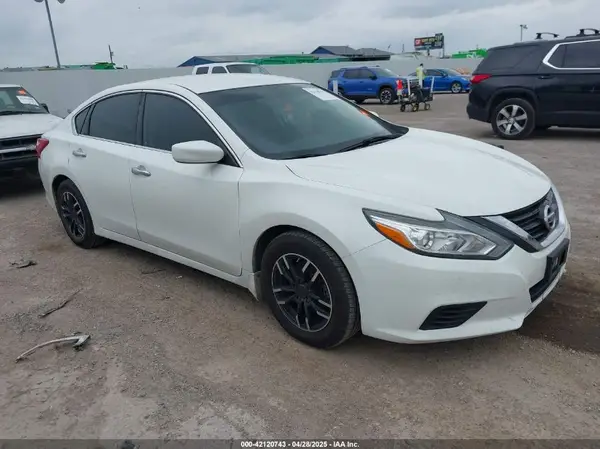 1N4AL3AP0JC273048 2018 NISSAN ALTIMA - Image 1