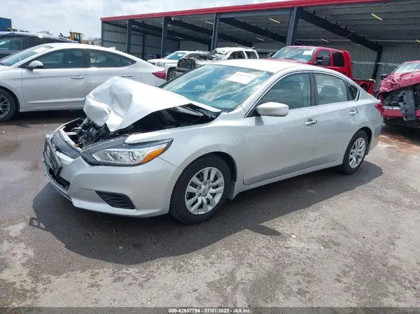 1N4AL3AP0JC273194 2018 NISSAN ALTIMA - Image 2