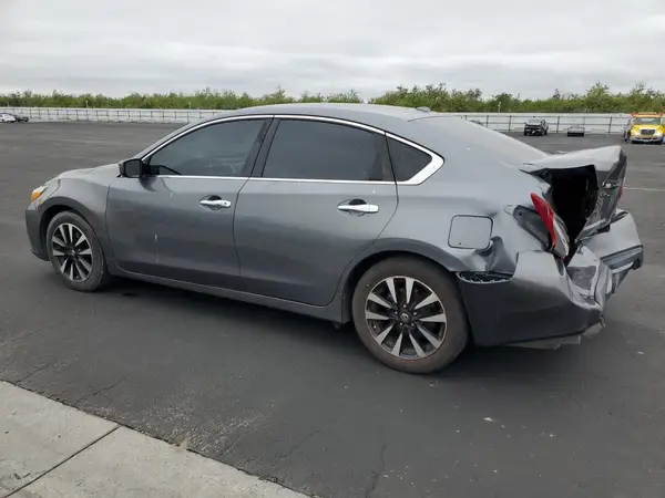 1N4AL3AP0JC273566 2018 NISSAN ALTIMA - Image 2
