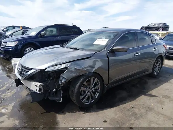 1N4AL3AP0JC274166 2018 NISSAN ALTIMA - Image 2