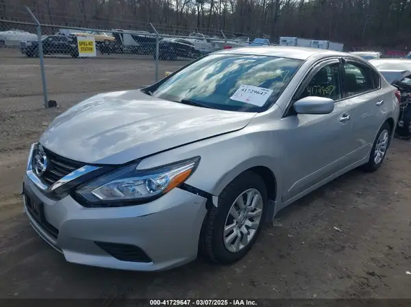 1N4AL3AP0JC274975 2018 NISSAN ALTIMA - Image 2