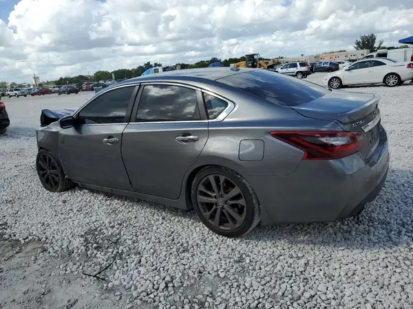 1N4AL3AP0JC275396 2018 NISSAN ALTIMA - Image 2