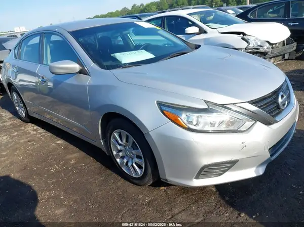 1N4AL3AP0JC276953 2018 NISSAN ALTIMA - Image 1