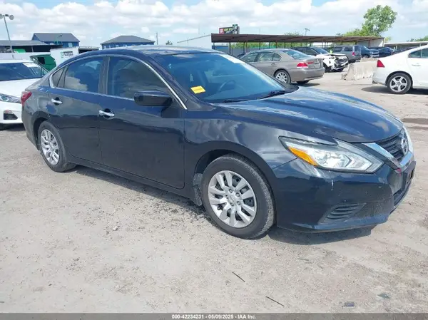 1N4AL3AP0JC278931 2018 NISSAN ALTIMA - Image 1
