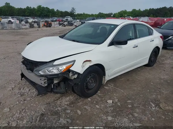 1N4AL3AP0JC279755 2018 NISSAN ALTIMA - Image 2