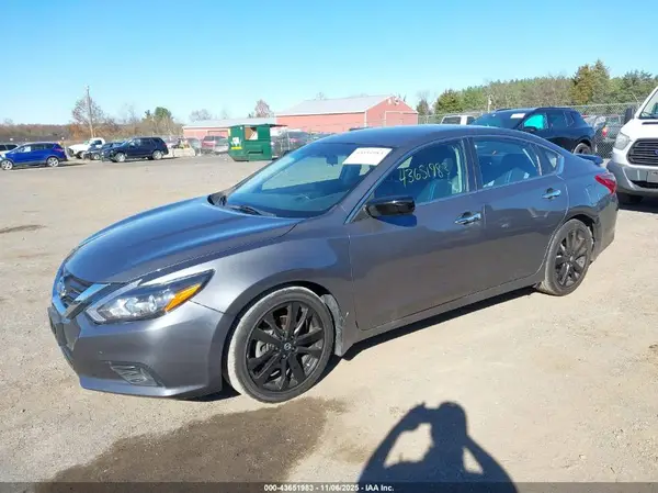 1N4AL3AP0JC280890 2018 NISSAN ALTIMA - Image 2