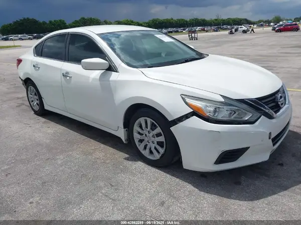 1N4AL3AP0JC283112 2018 NISSAN ALTIMA - Image 1