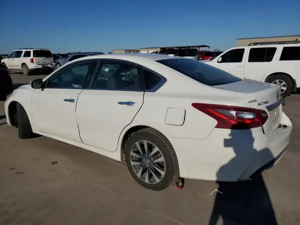 1N4AL3AP0JC283501 2018 NISSAN ALTIMA - Image 2