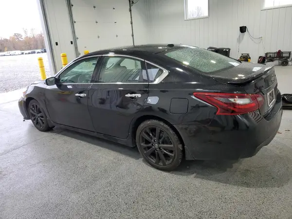 1N4AL3AP0JC283773 2018 NISSAN ALTIMA - Image 2