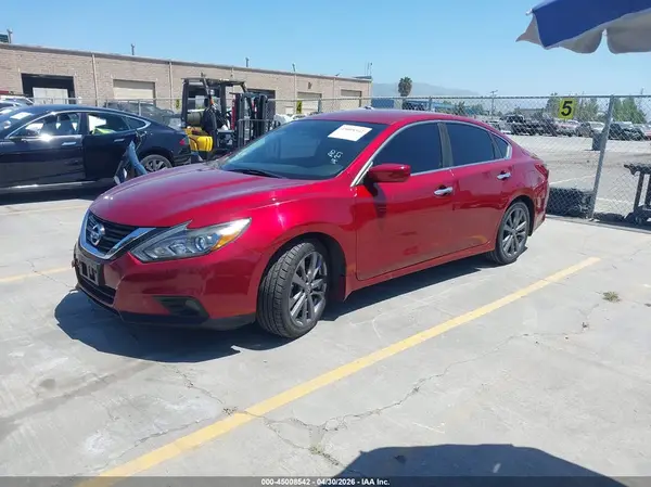 1N4AL3AP0JC284230 2018 NISSAN ALTIMA - Image 2