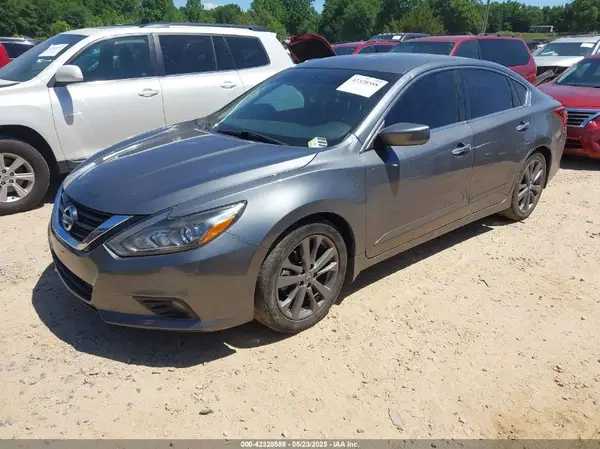 1N4AL3AP0JC285877 2018 NISSAN ALTIMA - Image 2