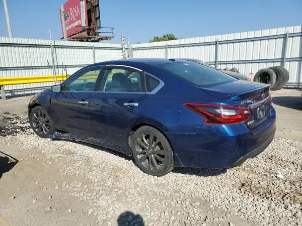 1N4AL3AP0JC286351 2018 NISSAN ALTIMA - Image 2