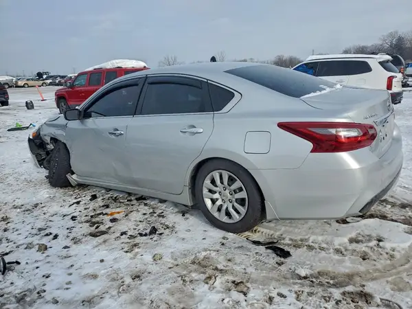 1N4AL3AP0JC294577 2018 NISSAN ALTIMA - Image 2
