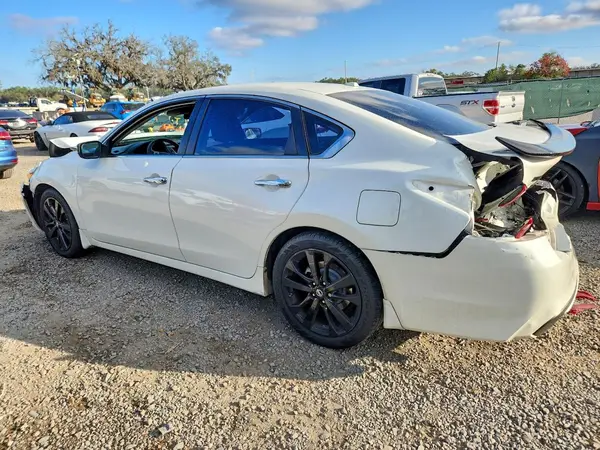 1N4AL3AP0JC296684 2018 NISSAN ALTIMA - Image 2