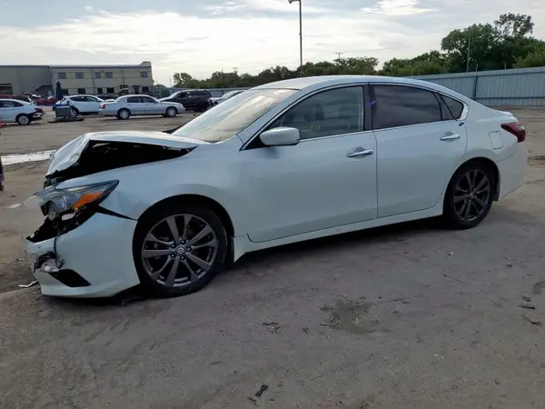1N4AL3AP0JC298130 2018 NISSAN ALTIMA - Image 1