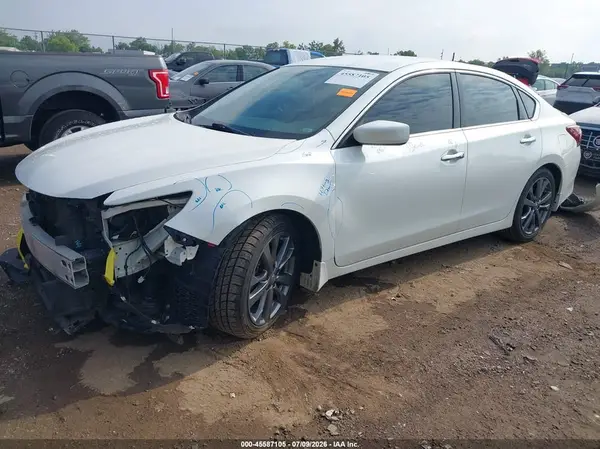 1N4AL3AP0JC298242 2018 NISSAN ALTIMA - Image 2